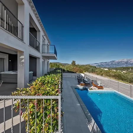 Family Friendly House With A Swimming Pool Lumbarda, Korcula - 23775 Prázdninový dům