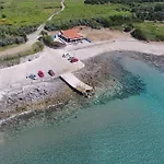 Family Friendly House With A Swimming Pool Lumbarda, Korcula - 23775 בית נופש לומבארדה