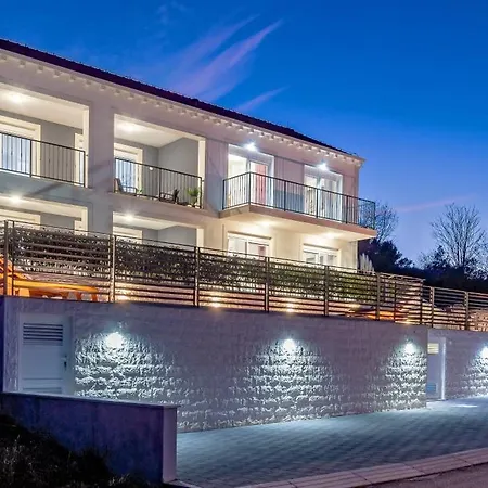 Vakantiehuis Family Friendly House With A Swimming Pool Lumbarda, Korcula - 23775