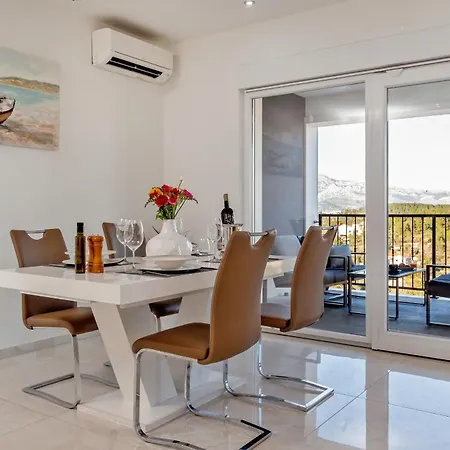 Family Friendly House With A Swimming Pool Lumbarda, Korcula - 23775 Vakantiehuis *