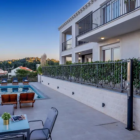 Family Friendly House With A Swimming Pool Lumbarda, Korcula - 23775 Vakantiehuis