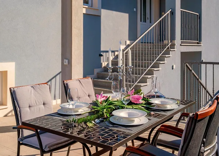 Family Friendly House With A Swimming Pool Lumbarda, Korcula - 23775