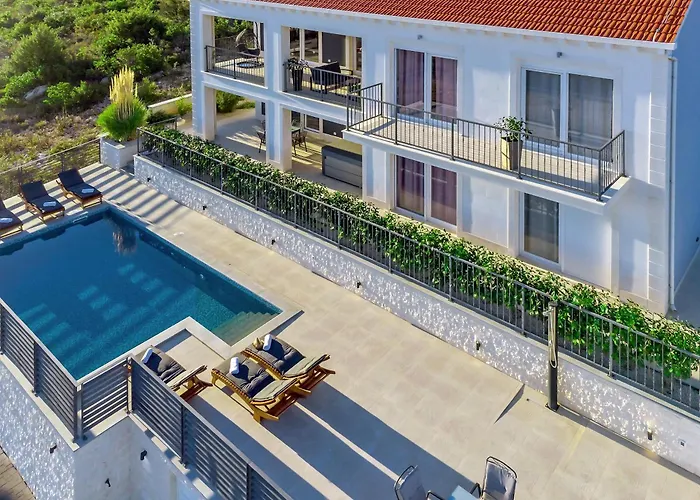 Family Friendly House With A Swimming Pool Lumbarda, Korcula - 23775 * Lumbarda