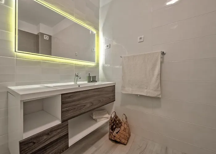 Family Friendly House With A Swimming Pool Lumbarda, Korcula - 23775 *